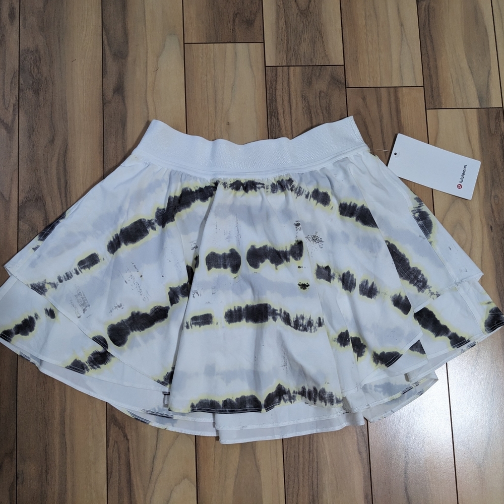 NWT! Lululemon Court Rival High Rise Skirt *Long In Transverse Yellow Size 6